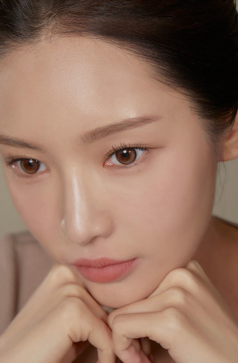 Secretive Kristin - Beige - Image 19